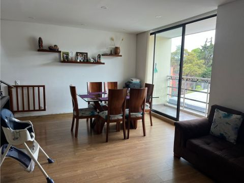 se vende hermoso apartamento duplex en nicolas de federman pt