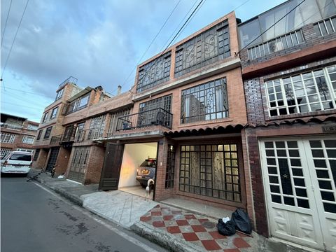 amplia casa unifamiliar en venta barrio alicante mosquera
