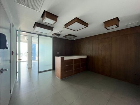 oficina en alquiler oceania torre 2000 con divisiones 4 espacios