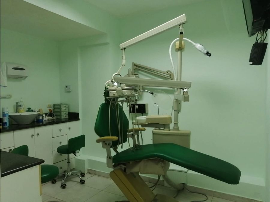 se vende clinica dental de 436 m2 en paitilla dmi