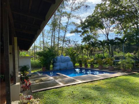 casa con piscina esparza puntarenas paz hecha realidad