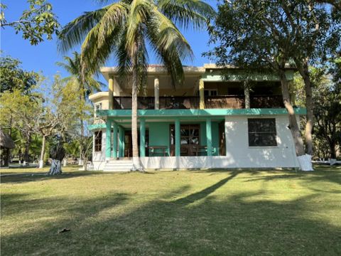 casa de descanso en venta en rio dulce