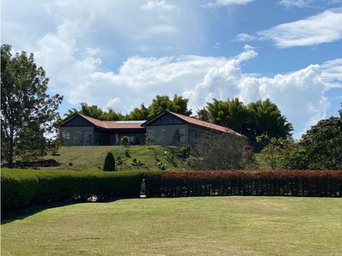 casa moderna en parcelacion en rionegro