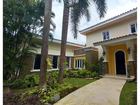 en venta unica y espectacular villa en tucan country club