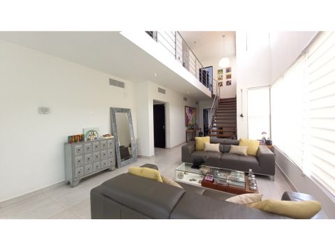 se vende amplia y comoda casa en ph nativa panama pacifico