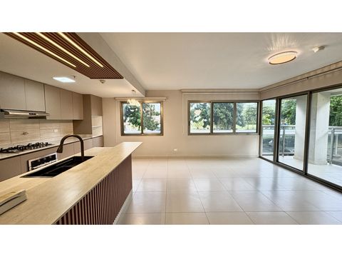 alquilo apartamento de 3 rec cbe ph midrise panama pacifico