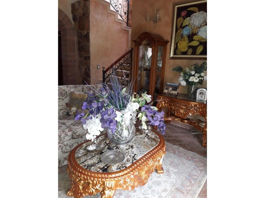 venta villa de estilo toscano en la mesa de los santos santander