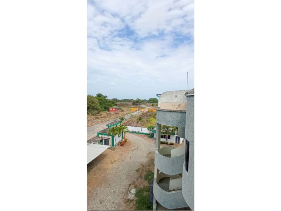 Se vende Apto 78m² 2h/ 2b/ 1e Rio Chico 2
