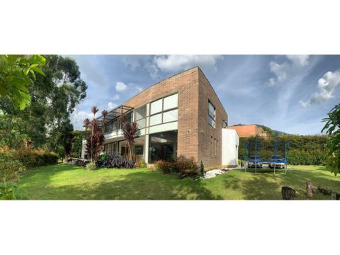 se vende casa campestre en envigado