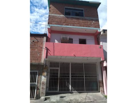 venta casa 3niv 264m28h3b2pe naranjos del ingenio guatire venezuela