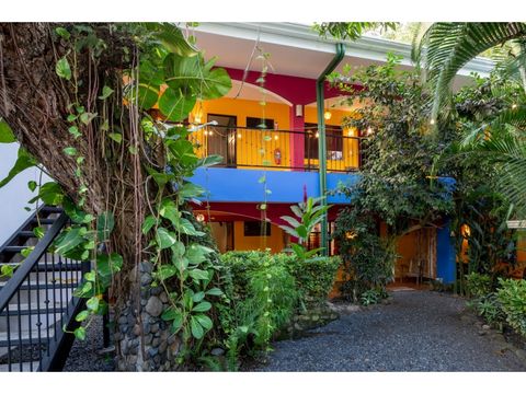 se vende hotel para inversion a 100 m de playa jaco mv