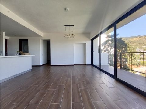 alquilo apartamento en escalon