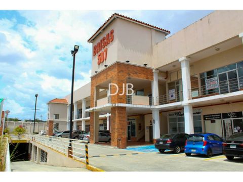 venta de local comercial en brisas del golf 250000 430