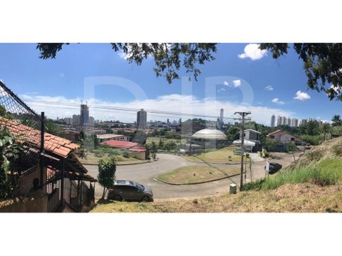 rebajado vendo terreno re de 692m2 139000 169a