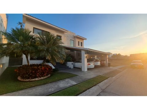 casa en venta en club de golf paraiso country club 11960000