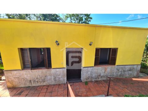 vende casa 2 dormitorios deposito y amplio terreno