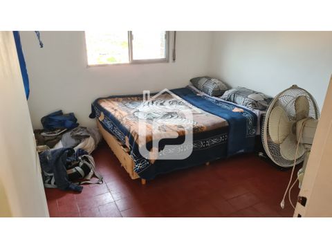 vende apartamento de 2 dormitorios en cerro marconi