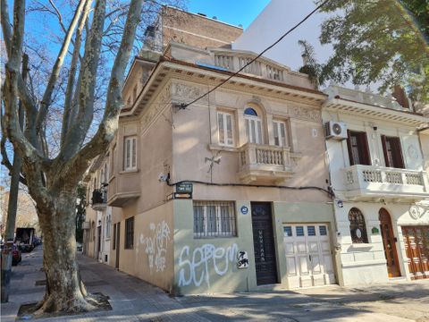 vende casa 5 dormitorios 4 banos garaje y terraza con parrillero