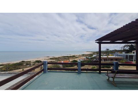 vende casa frente al mar terreno de 1126 m2 santa lucia del este