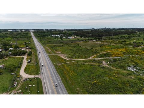 vende terreno de 30781 m2 sobre ruta 102