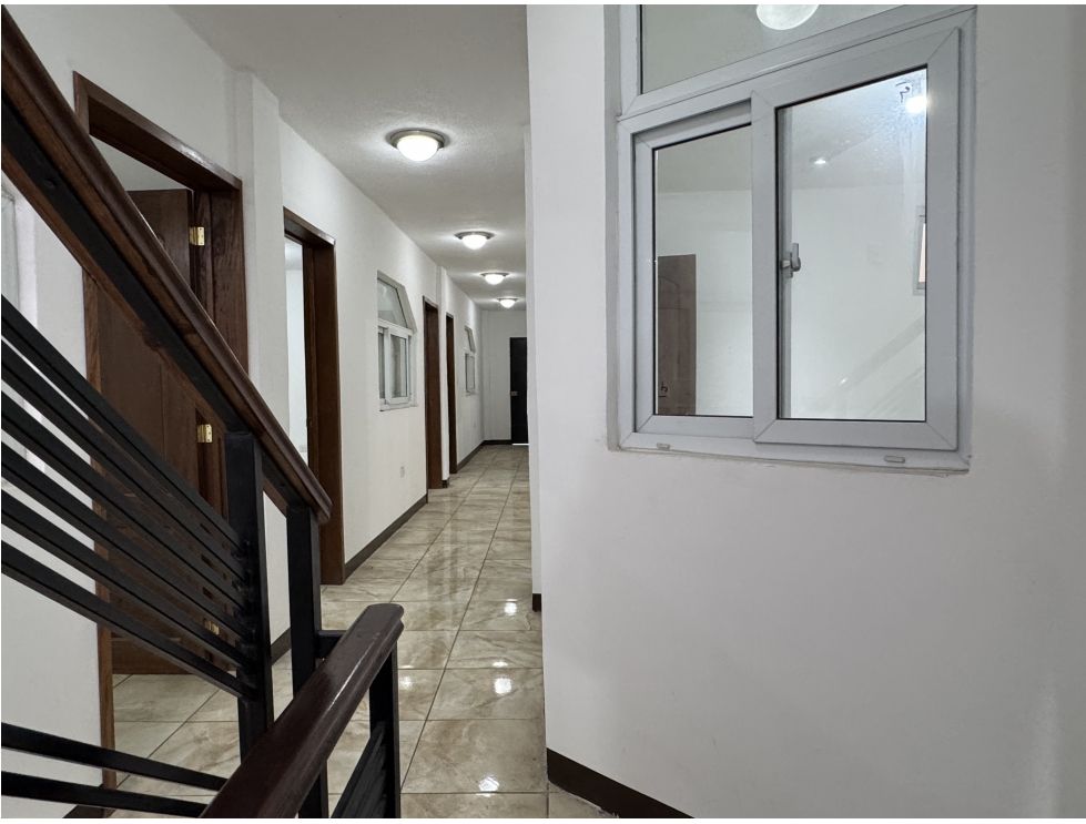EDIFICIO DE OFICINAS EN ALQUILER ZONA 6, QUETZALTENANGO - Miniatura 15