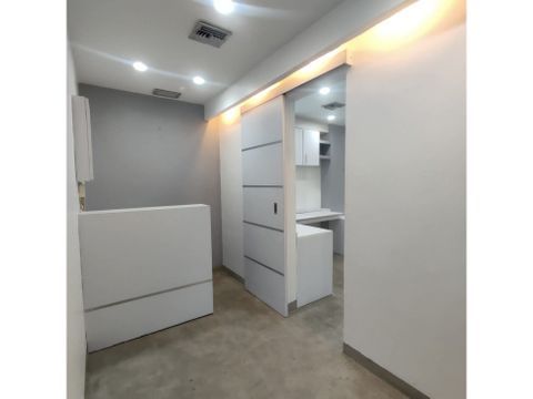 venta de oficina remodelada 38 m2 av casanova