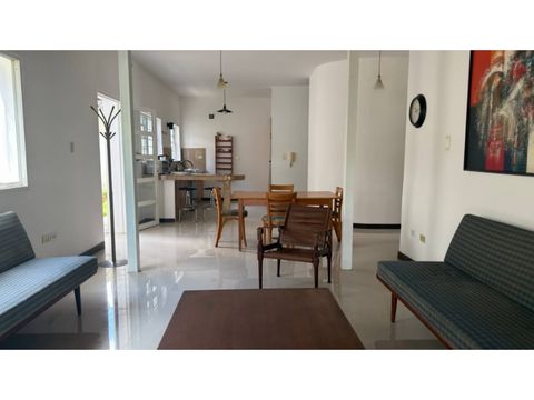 anexo en alquiler en valle arriba las mercedes 140m2