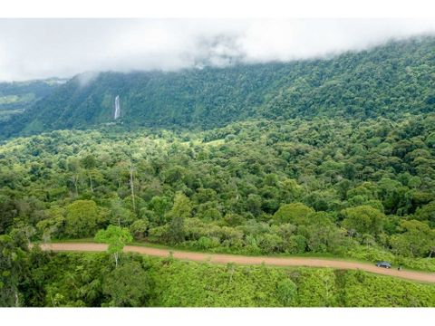 granja en venta 64hcts con cascada diamante valley san salvador baru