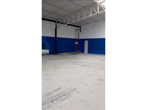se arrienda bodega en el centro
