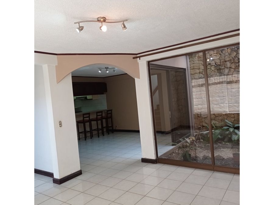 casa en venta en curridabat guayabos condominio piv5206092