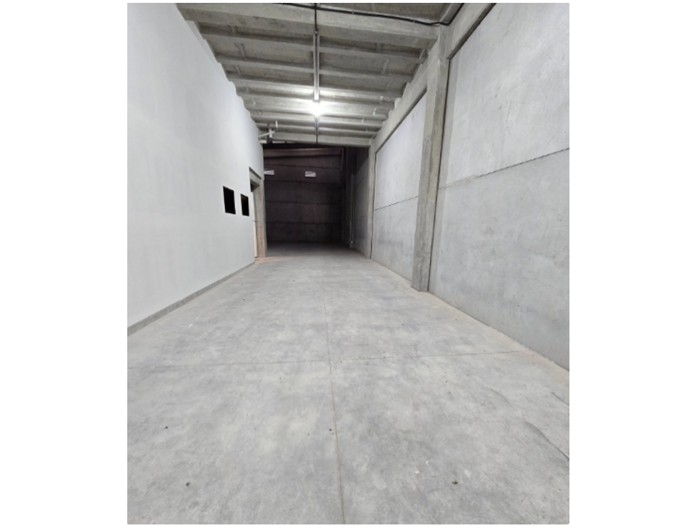 ALQUILER DE AMPLIA BODEGA 484.37MT2 - BOUGANVILLIAS, ZONA 18 - Miniatura 13