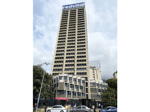 se alquilavende oficina de 142 mts en plaza venezuela torre phelps
