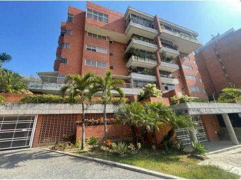 acogedor apartamento en venta con terrazas y edificio con pisicna