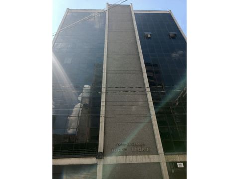 en venta oficina en el centro profesional torre negrin