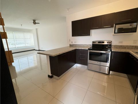 venta apartamento en torre en santa ana centro