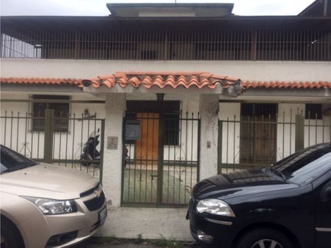 se vende edificio 776m2 el marques 9386