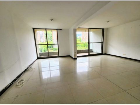 lindo apartamento en loma de los bernal