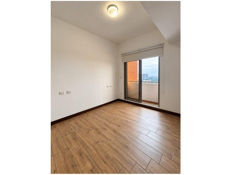 ???? APARTAMENTO EN RENTA –2 HAB + 3 BALCONES | CASALINI | ZONA 10 - Miniatura 9