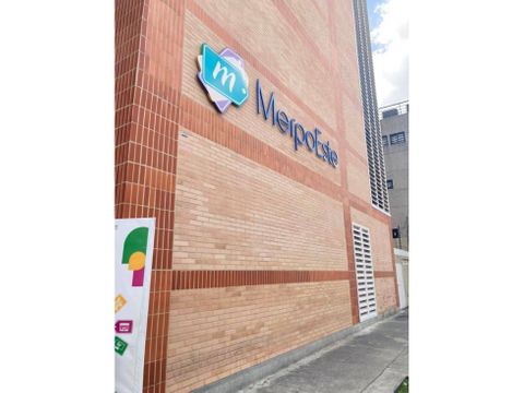 se vende local comercial 4m2 chacao merpoeste