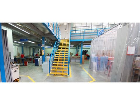 boyaca real bodega con oficinas 3900 mm
