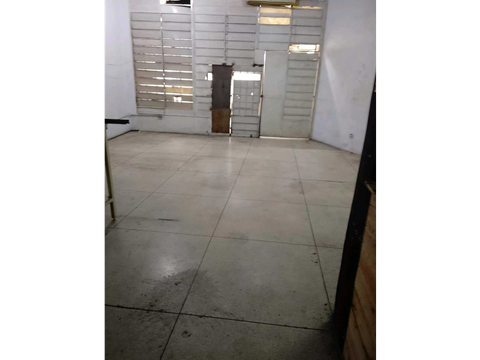 local comercial en alquiler en av sucre de catia caracas