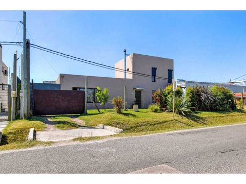 venta casa 3 dormitorios 3 banos solymar sur