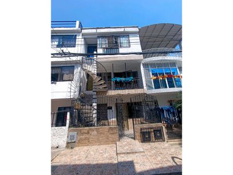 vendo casa en el barrio ciudad cordoba