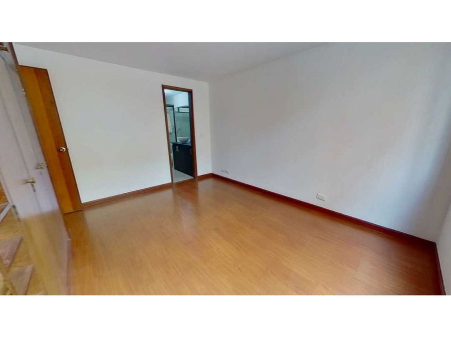 venta apartamento en san patricio piso 2 interior remodelado