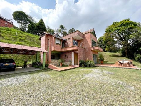 vendo espectacular casa campestre envigado el escobero