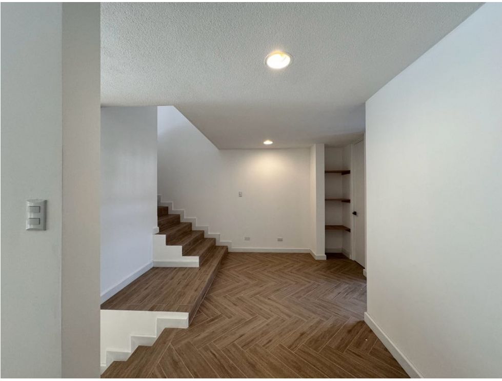 ALQUILER TOWNHOUSE ZONA 15 - Miniatura 2