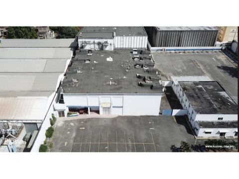 alquiler de local comercial nave industrial en avenida luperon