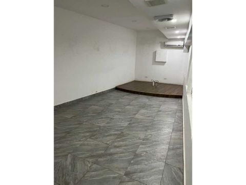 alquiler de local en via porras 300 m2