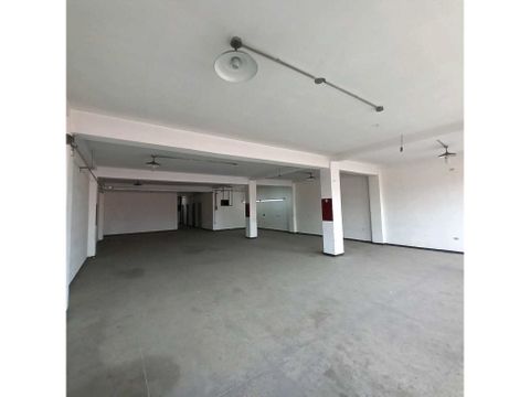 alquiler de planta industrial 350 mt2 en calle mexico de catia