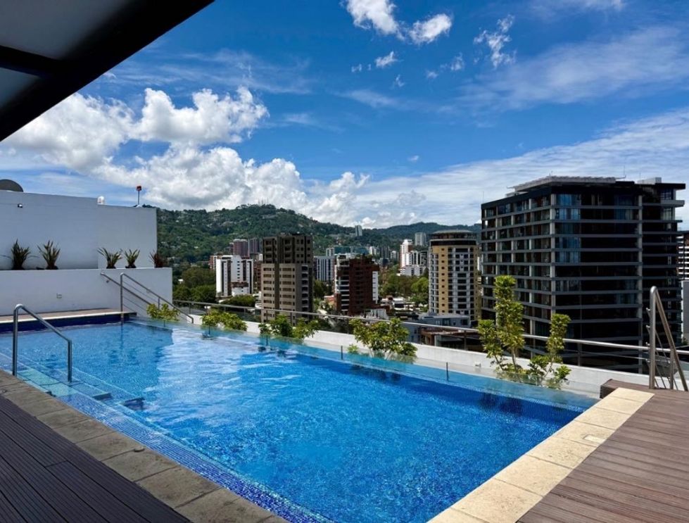 APARTAMENTO EN RENTA EN ZONA 15, LIV